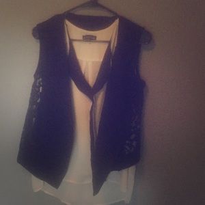 Mossimo black vest